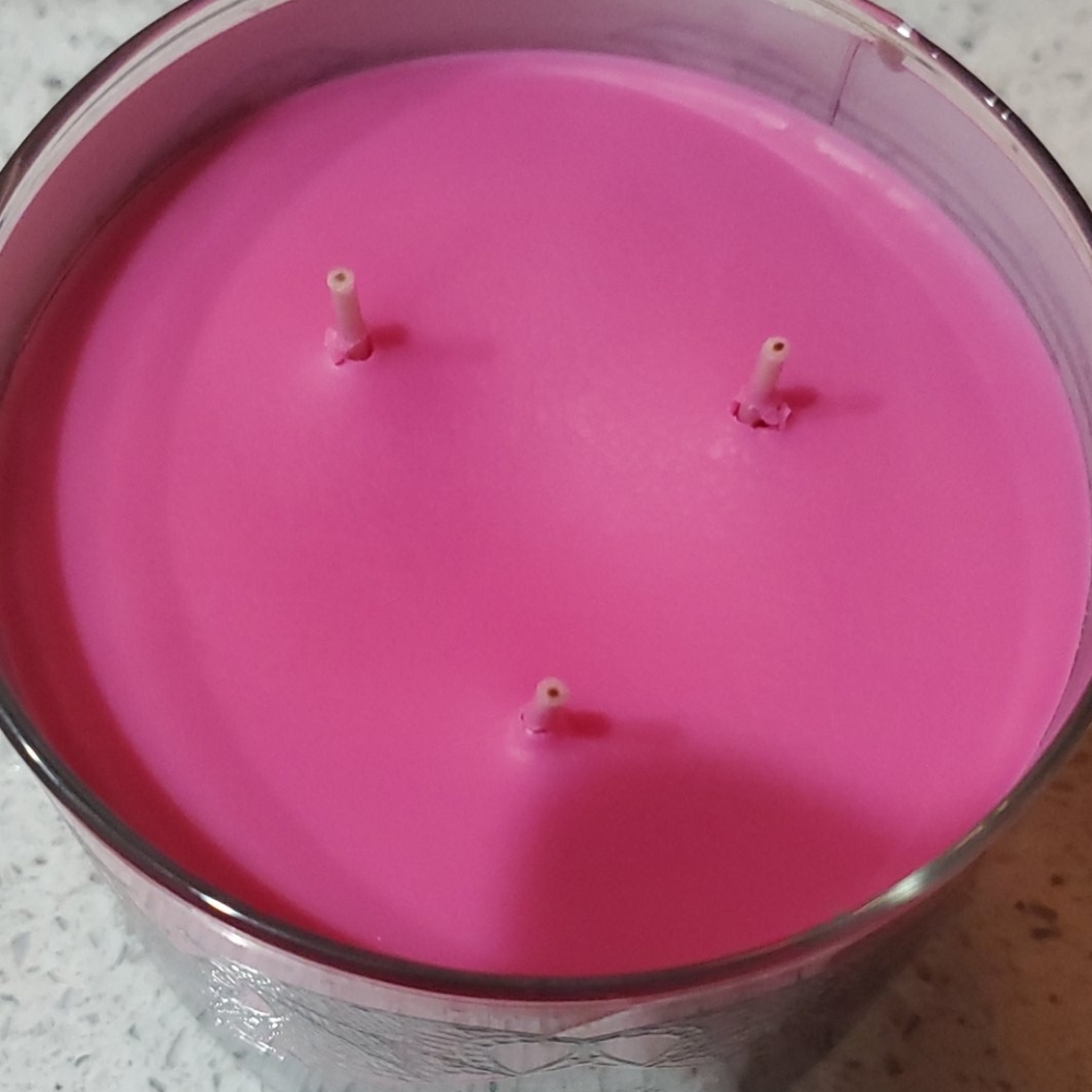BBW CANDLE - Picture 2 of 4